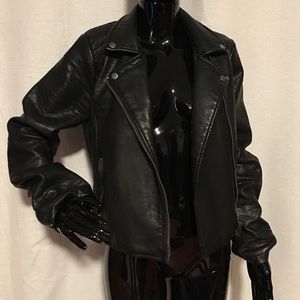 HOTTOPIC FAUX LEATHER MOTO JACKET 🖤